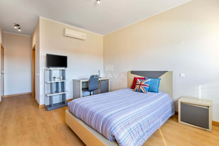 Moradia T3 para Venda em Quarteira Foto 33