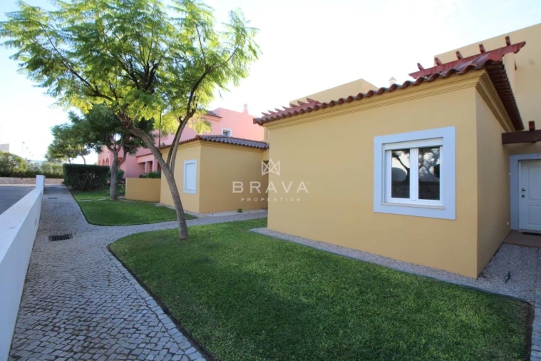 Moradia T3 para Venda em Quarteira Foto 52