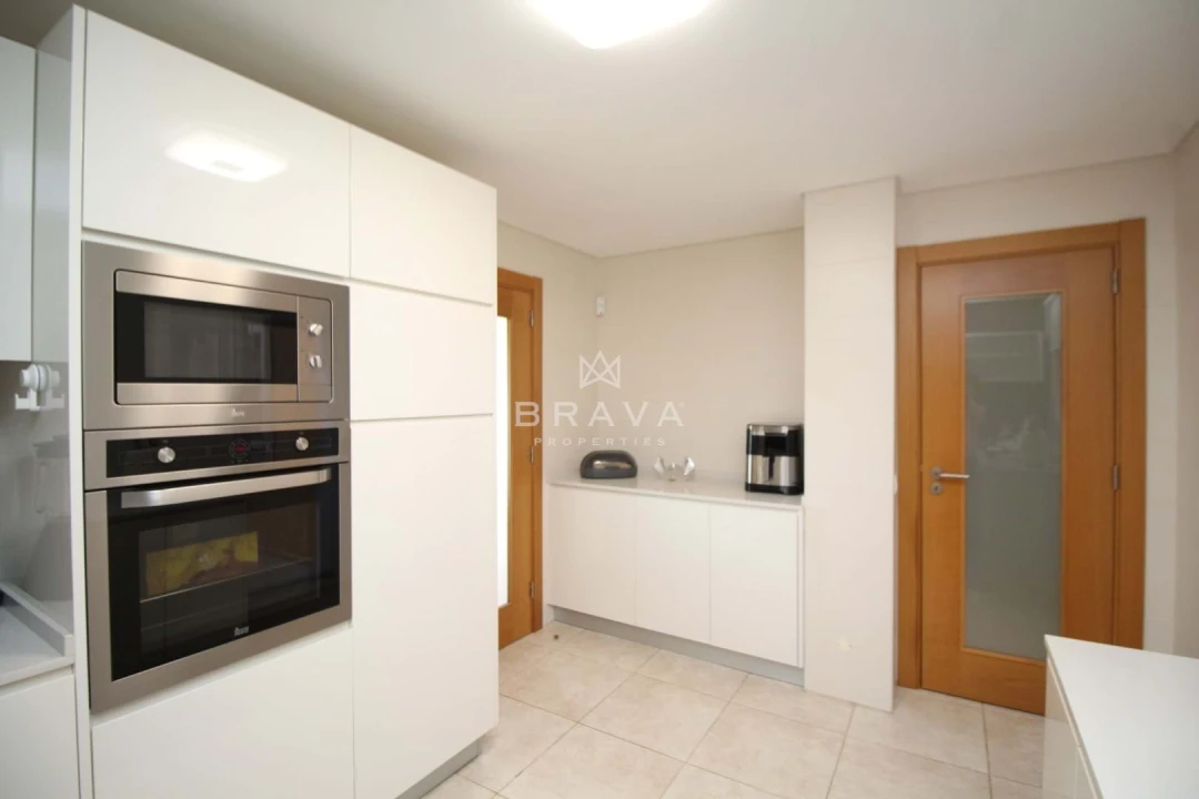 Moradia T3 para Venda em Quarteira Foto 19