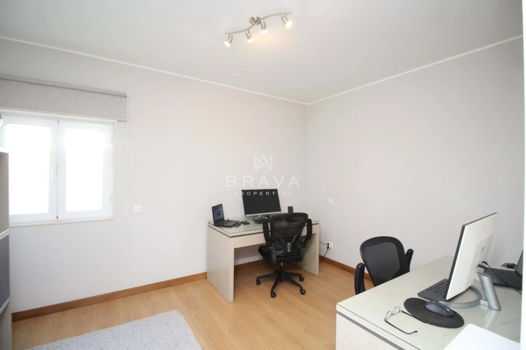 Moradia T3 para Venda em Quarteira Foto 23