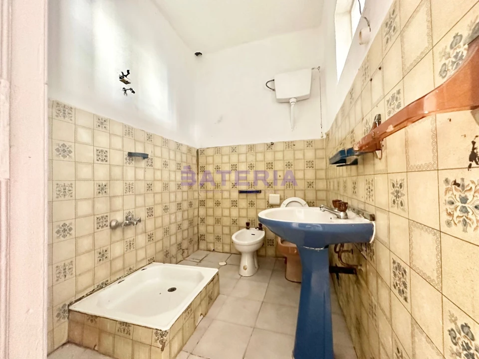 Apartamento T4 para Venda em Campo de Ourique Foto 24