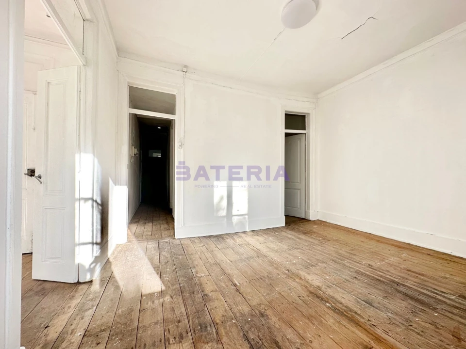 Apartamento T4 para Venda em Campo de Ourique Foto 8