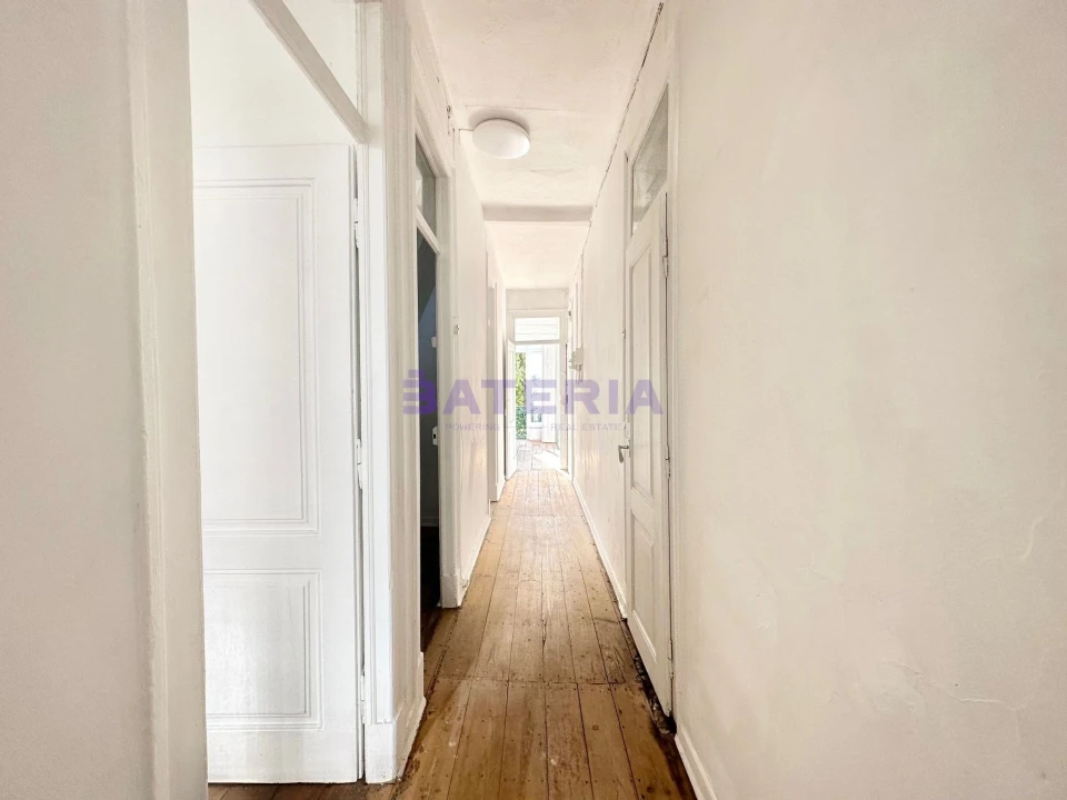 Apartamento T4 para Venda em Campo de Ourique Foto 13