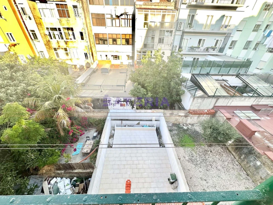 Apartamento T4 para Venda em Campo de Ourique Foto 23