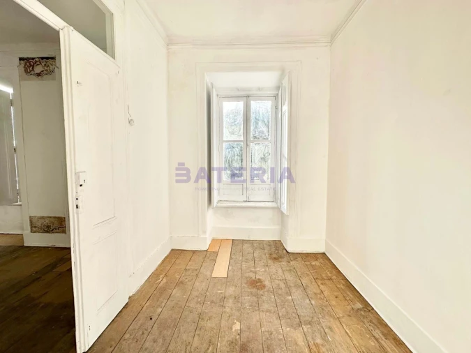 Apartamento T4 para Venda em Campo de Ourique Foto 12