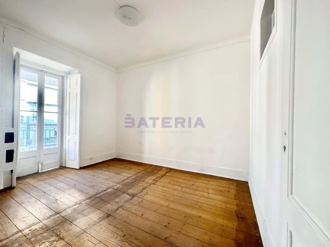 Apartamento T4 para Venda em Campo de Ourique Foto 16