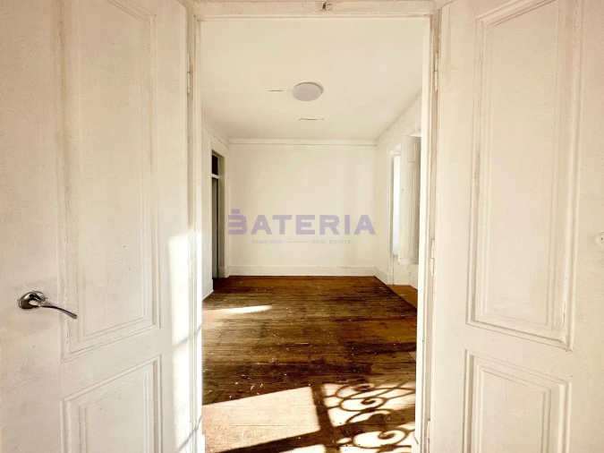 Apartamento T4 para Venda em Campo de Ourique Foto 10