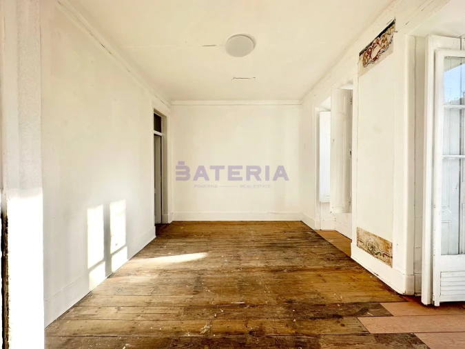 Apartamento T4 para Venda em Campo de Ourique Foto 7