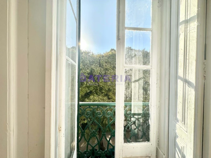 Apartamento T4 para Venda em Campo de Ourique Foto 4