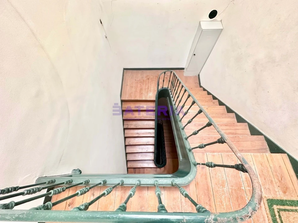 Apartamento T4 para Venda em Campo de Ourique Foto 30