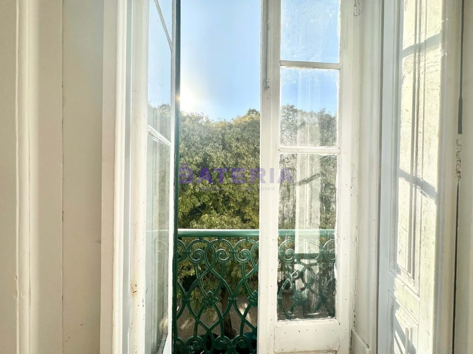 Apartamento T4 para Venda em Campo de Ourique Foto 4