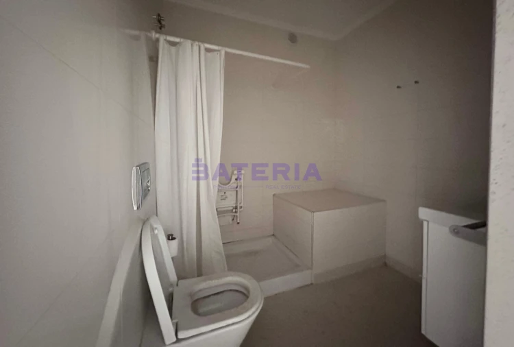 Quinta T50 para Venda em Carnaxide e Queijas Foto 32