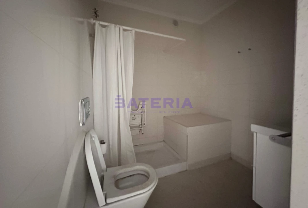 Quinta T50 para Venda em Carnaxide e Queijas Foto 32