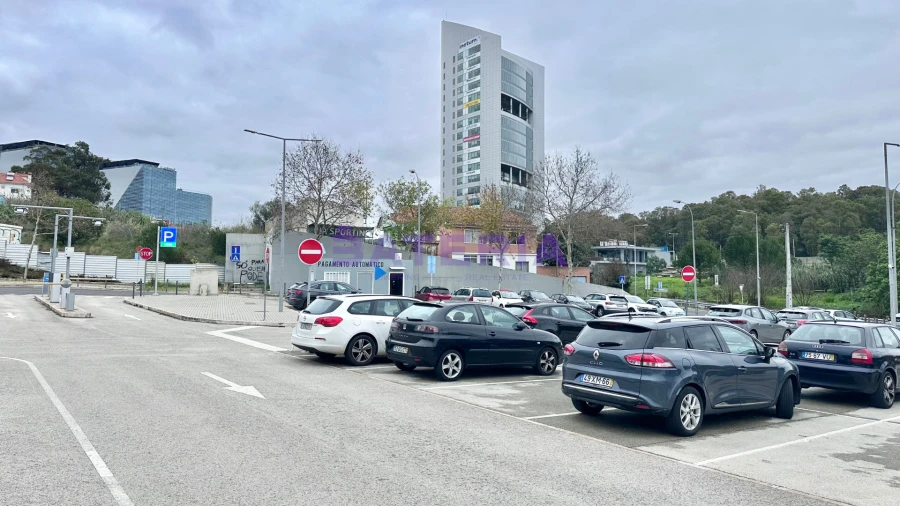 Terreno para Venda em Algés, Linda-A-Velha e Cruz Quebrada-Dafundo Foto 7