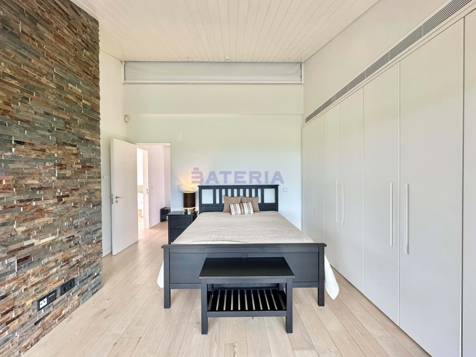 Moradia T4 para Venda em Vau Foto 20