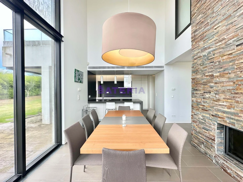 Moradia T4 para Venda em Vau Foto 9