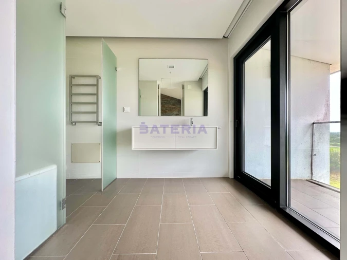 Moradia T4 para Venda em Vau Foto 25