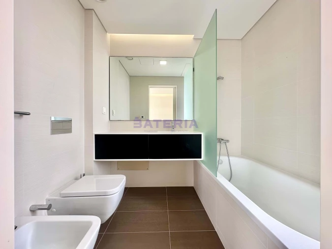 Moradia T4 para Venda em Vau Foto 34