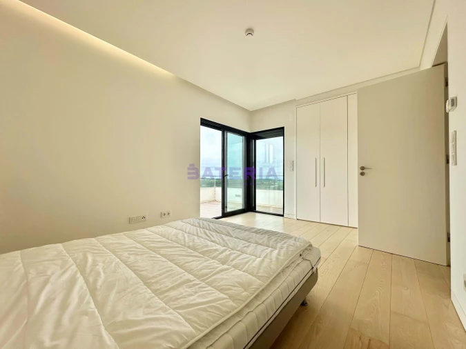 Moradia T4 para Venda em Vau Foto 33