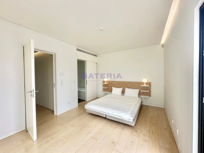 Moradia T4 para Venda em Vau Foto 32