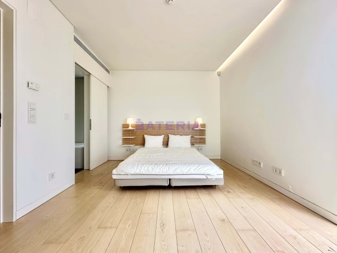 Moradia T4 para Venda em Vau Foto 31