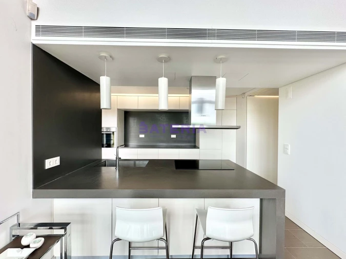 Moradia T4 para Venda em Vau Foto 13