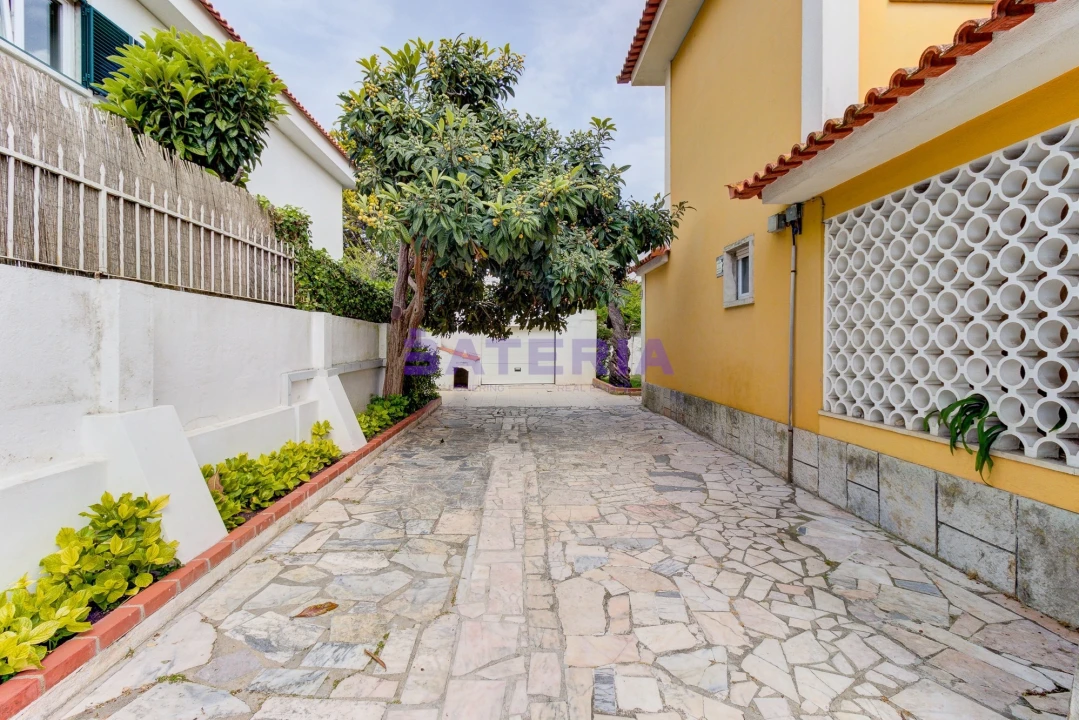 Moradia T5 para Venda em Algés, Linda-A-Velha e Cruz Quebrada-Dafundo Foto 50