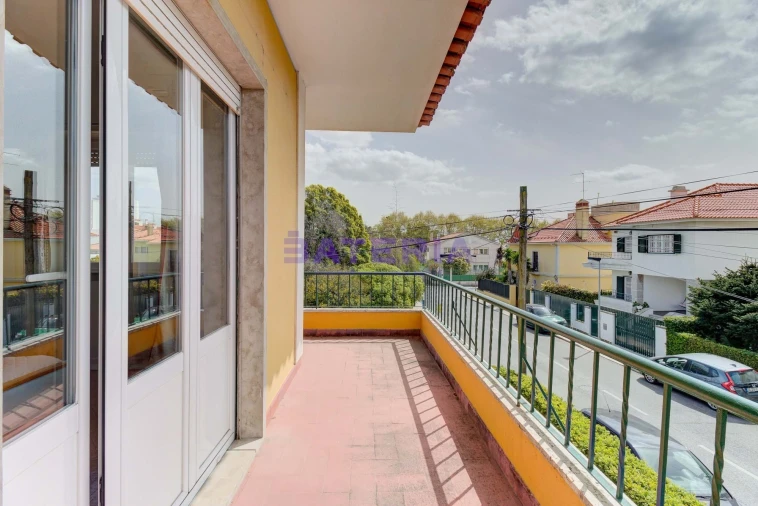 Moradia T5 para Venda em Algés, Linda-A-Velha e Cruz Quebrada-Dafundo Foto 30