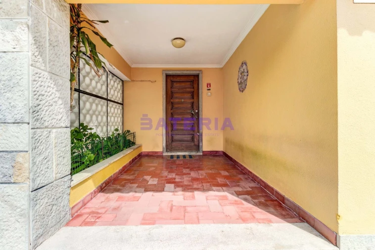 Moradia T5 para Venda em Algés, Linda-A-Velha e Cruz Quebrada-Dafundo Foto 35