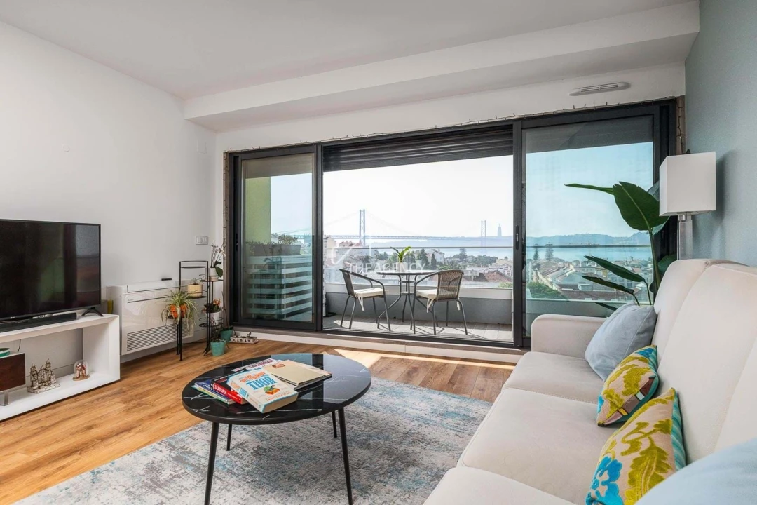 Apartamento T2 para Venda em Ajuda Foto 1