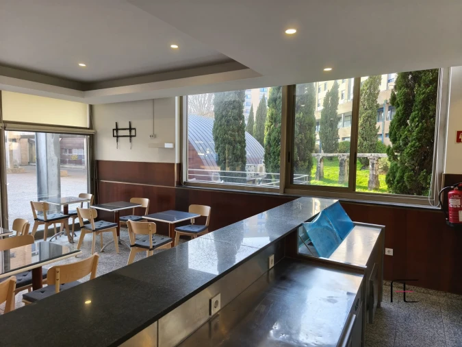 Negócio para Venda em Cidade da Maia Foto 13