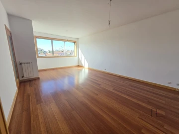 Apartamento T3 para Venda em Aguas Santas