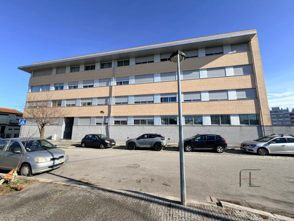 Apartamento T3 para Venda em Aguas Santas Foto 37