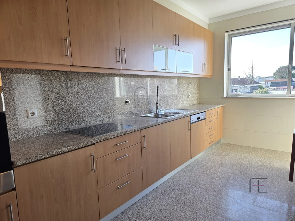 Apartamento T3 para Venda em Aguas Santas Foto 31