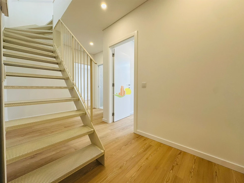 Apartamento T2 para Arrendamento em Buarcos Foto 6