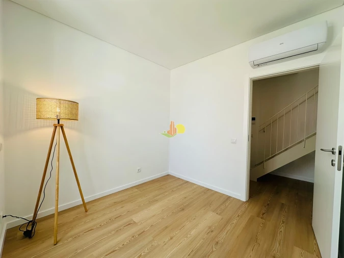 Apartamento T2 para Arrendamento em Buarcos Foto 4