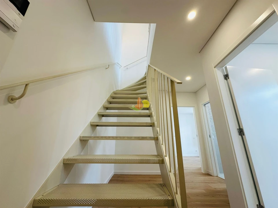 Apartamento T2 para Arrendamento em Buarcos Foto 11