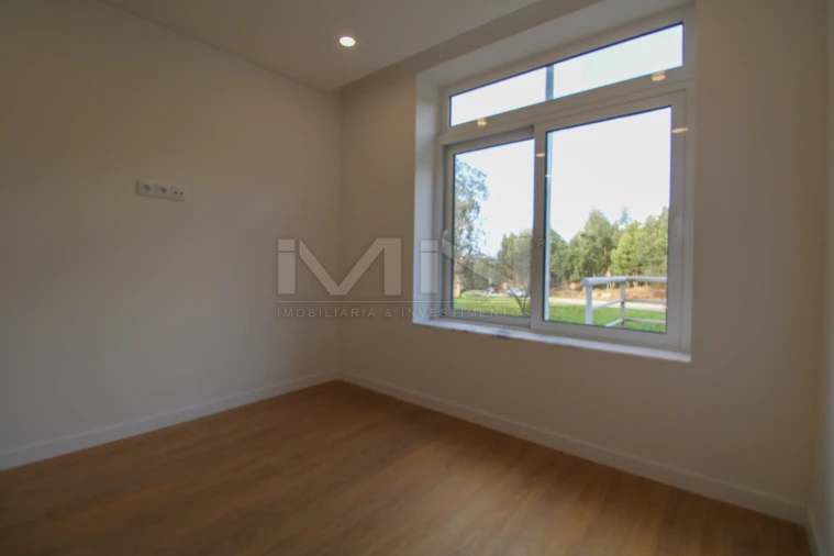 Apartamento T3 para Venda em Fânzeres e São Pedro da Cova Foto 34