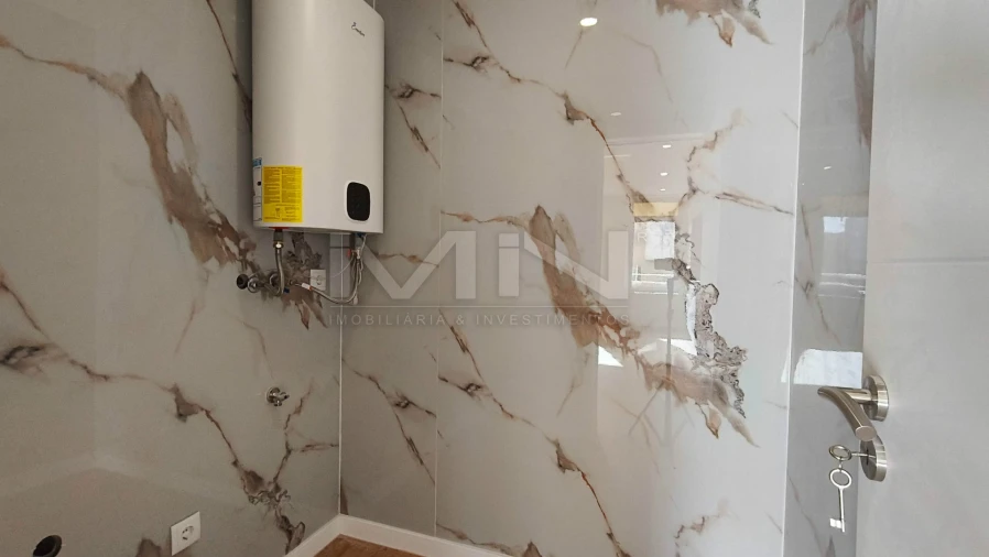 Apartamento T3 para Venda em Fânzeres e São Pedro da Cova Foto 35