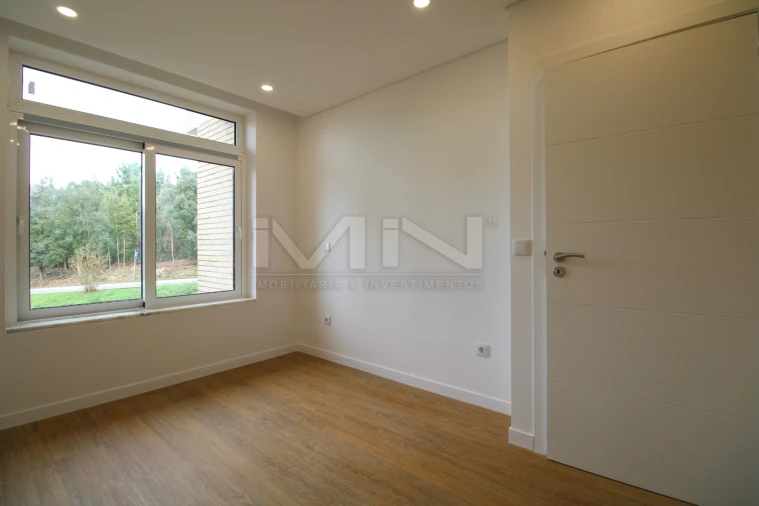 Apartamento T3 para Venda em Fânzeres e São Pedro da Cova Foto 22