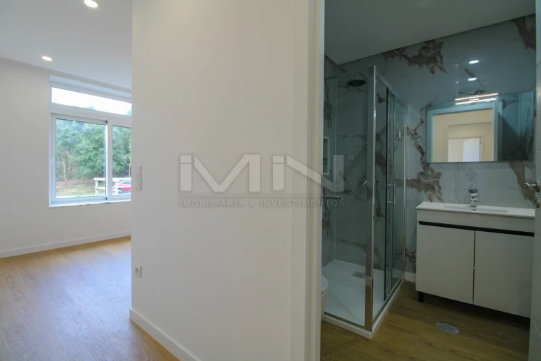 Apartamento T3 para Venda em Fânzeres e São Pedro da Cova Foto 29