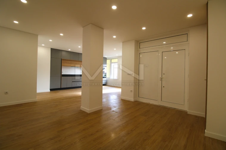 Apartamento T3 para Venda em Fânzeres e São Pedro da Cova Foto 13