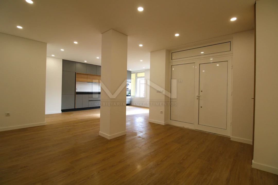 Apartamento T3 para Venda em Fânzeres e São Pedro da Cova Foto 13