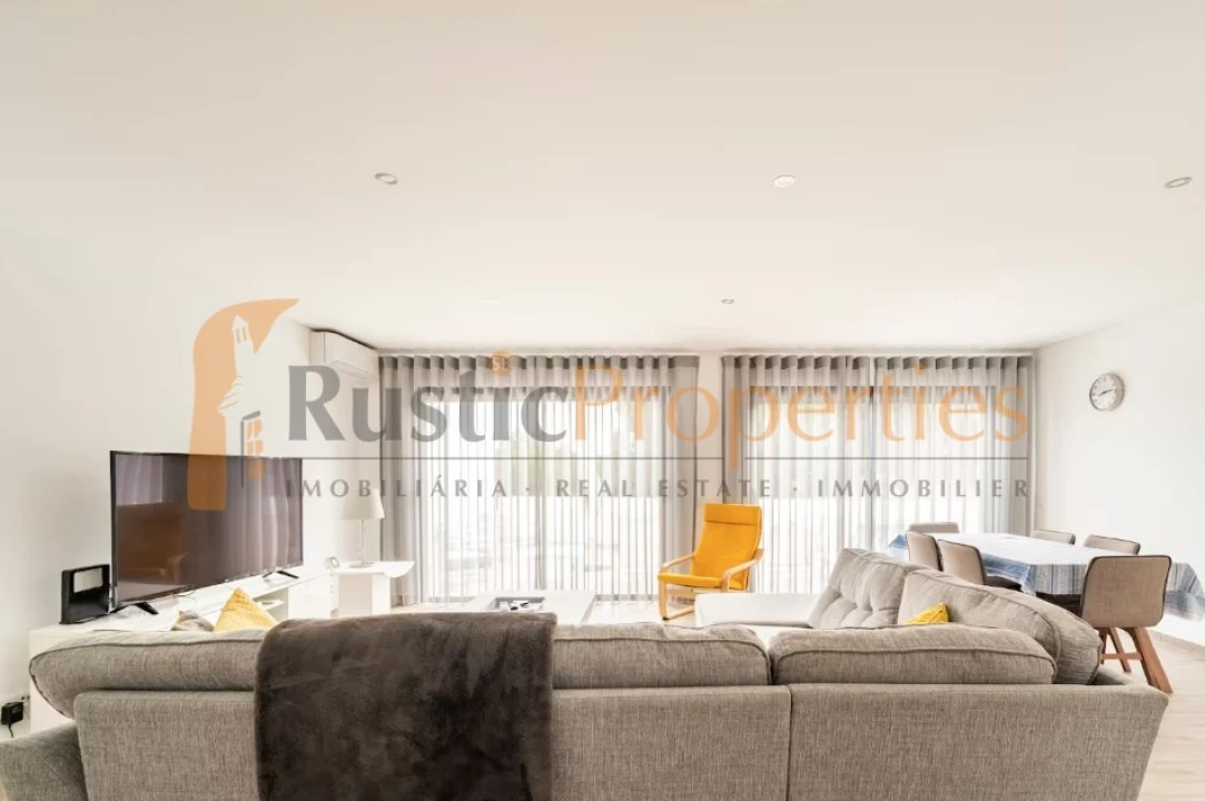 Moradia T3 para Venda em Almancil Foto 7