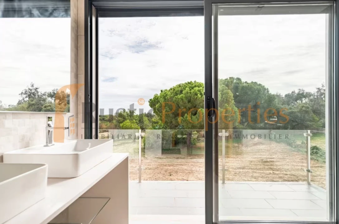 Moradia T3 para Venda em Almancil Foto 21