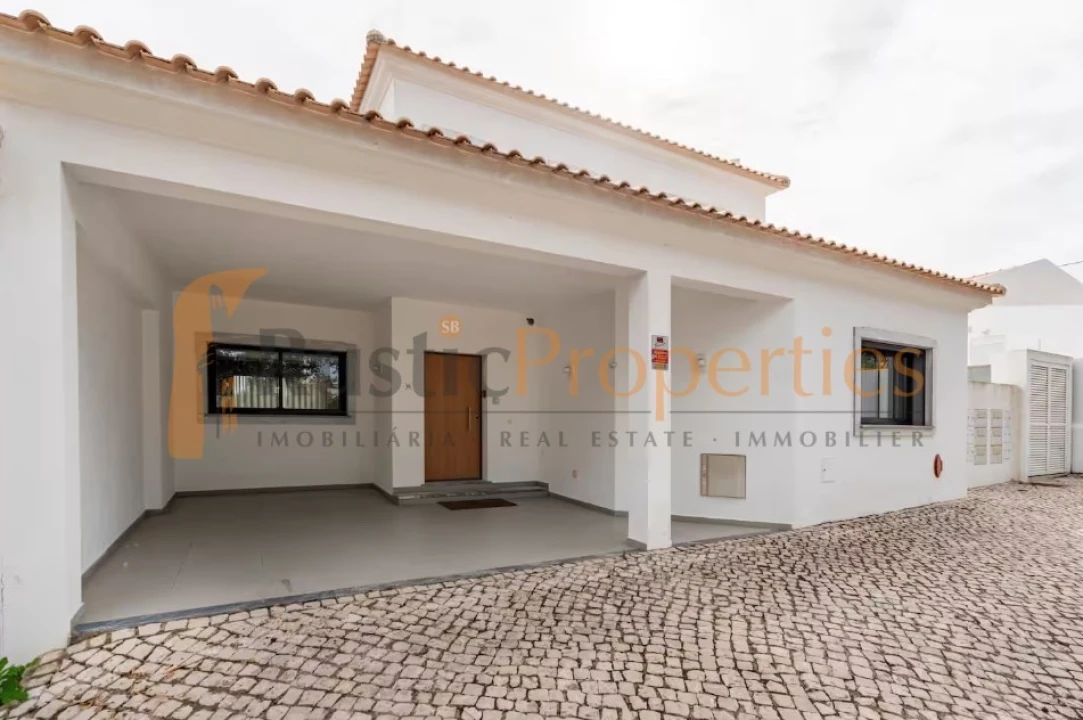 Moradia T3 para Venda em Almancil Foto 25