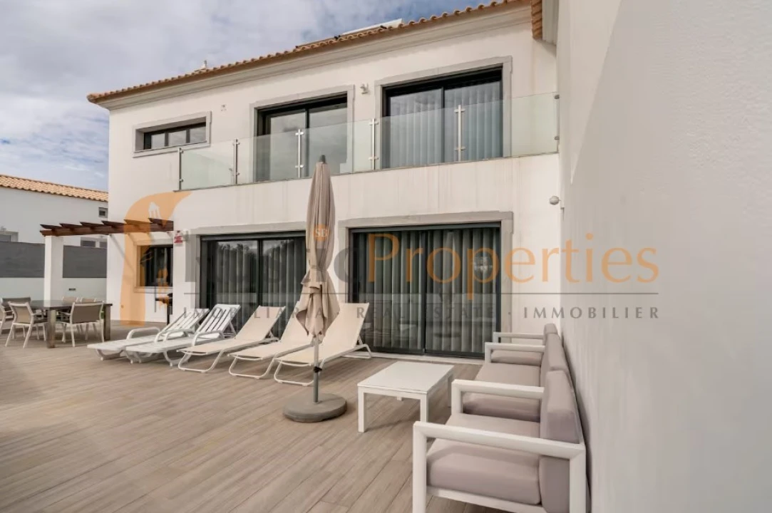 Moradia T3 para Venda em Almancil Foto 3