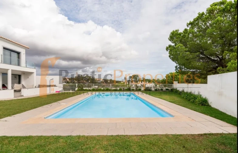 Moradia T3 para Venda em Almancil Foto 2