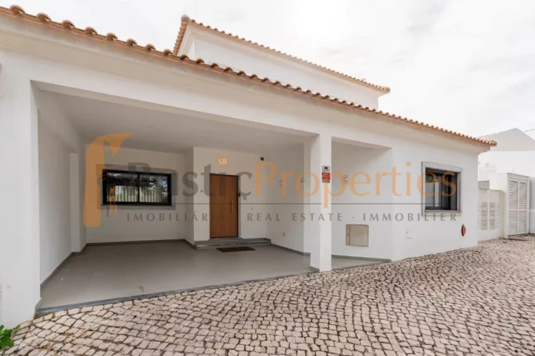 Moradia T3 para Venda em Almancil Foto 25