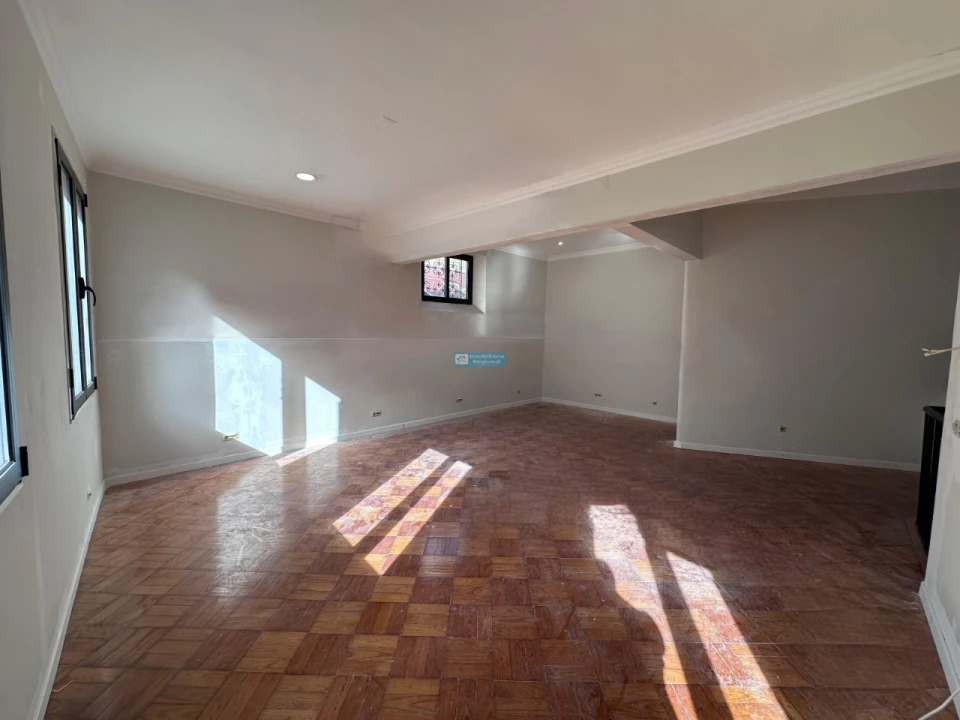 Moradia T3 para Venda em Funchal (Santa Luzia) Foto 13